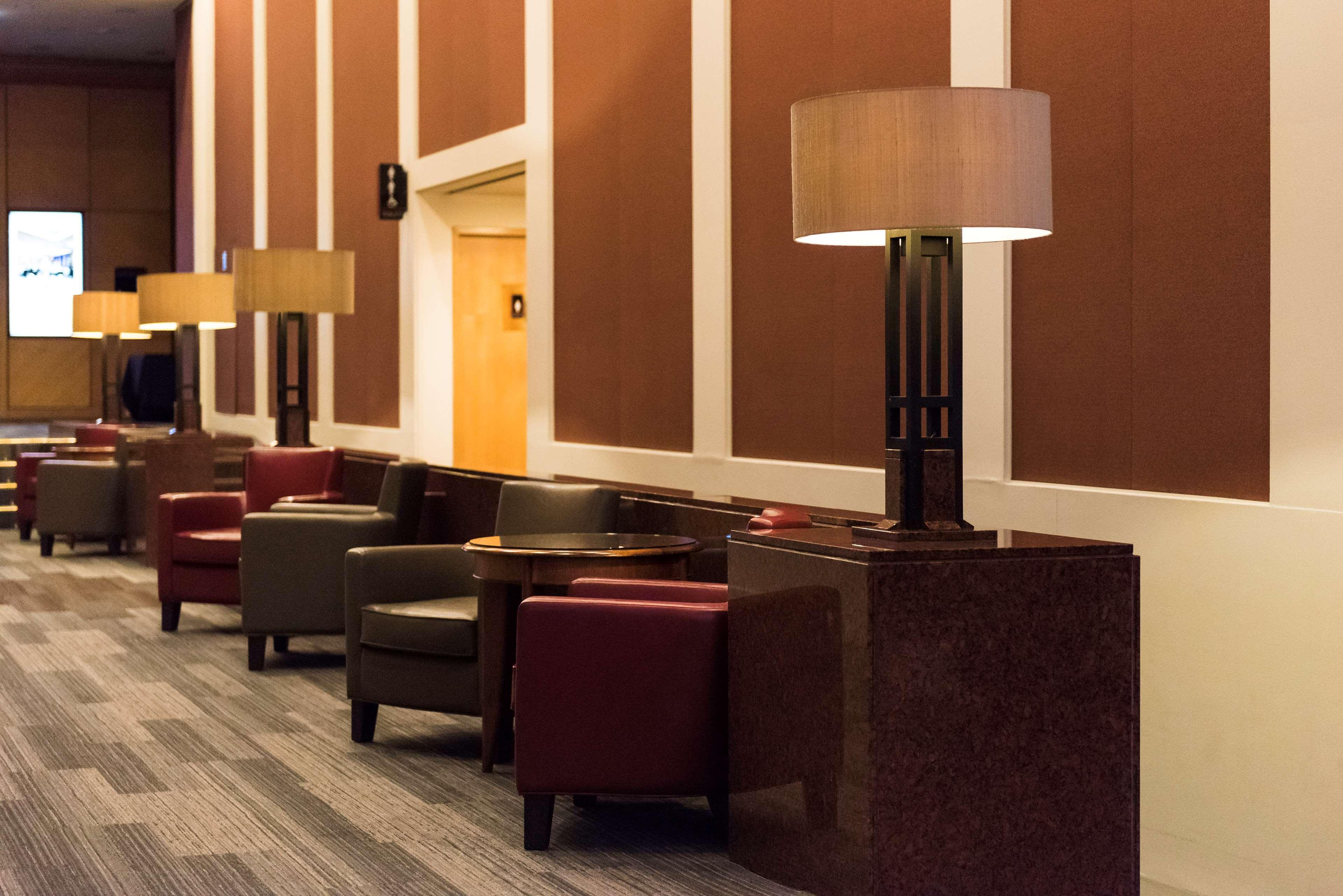 Отель Jw Marriott Окленд Экстерьер фото The interior of the lounge
